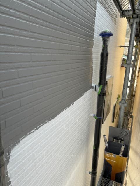 上塗り1回目 グランセラトップ